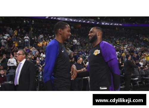 NBA虎扑：詹姆斯和杜兰特的超级交易传闻引发球迷热议